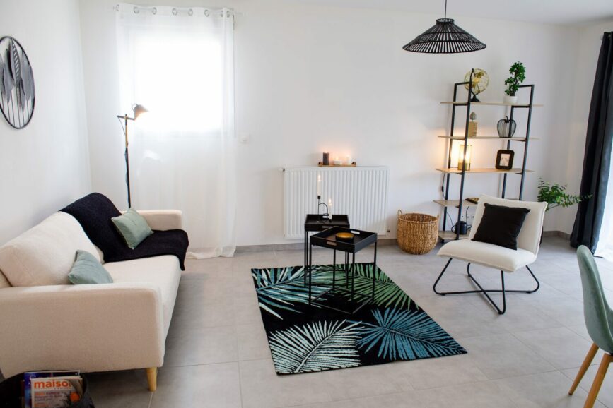 Séjour, avec meubles, après home staging
